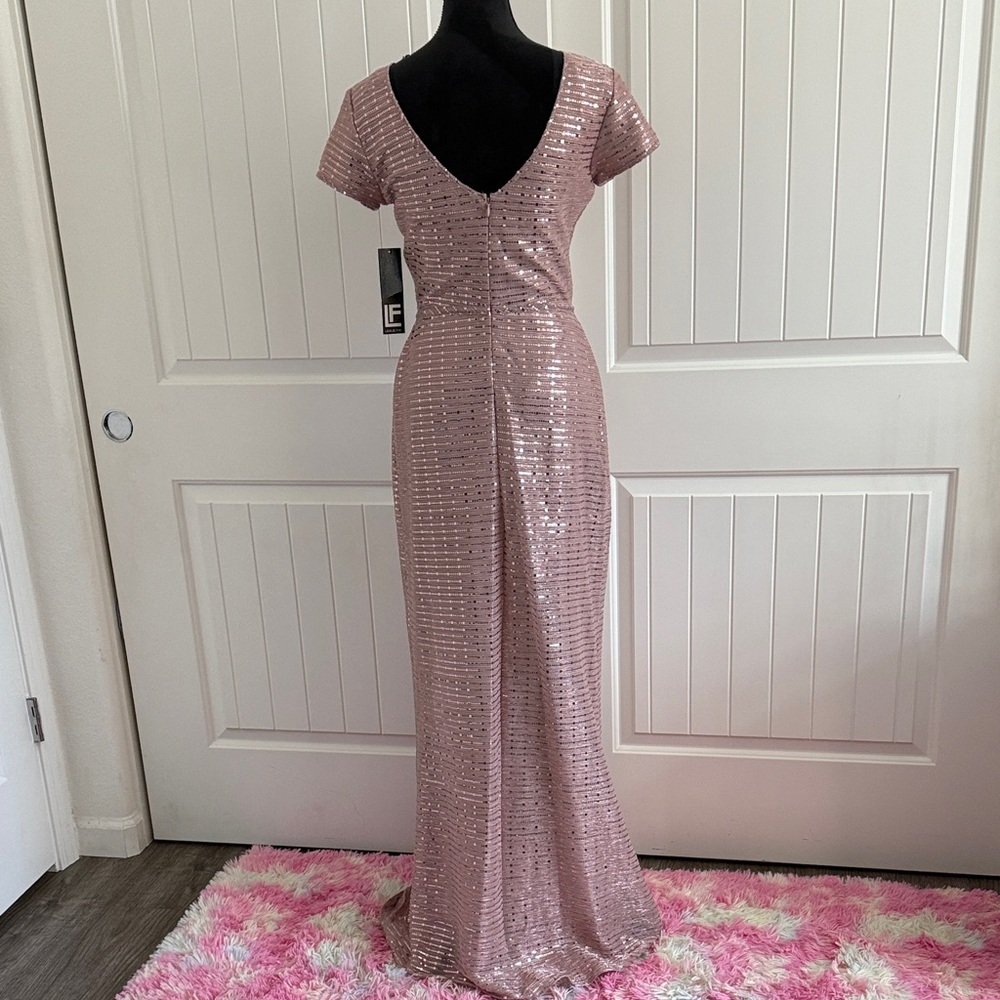Leslie Fay Elegant Rose Gold Sequin Gown - Picture 7 of 13